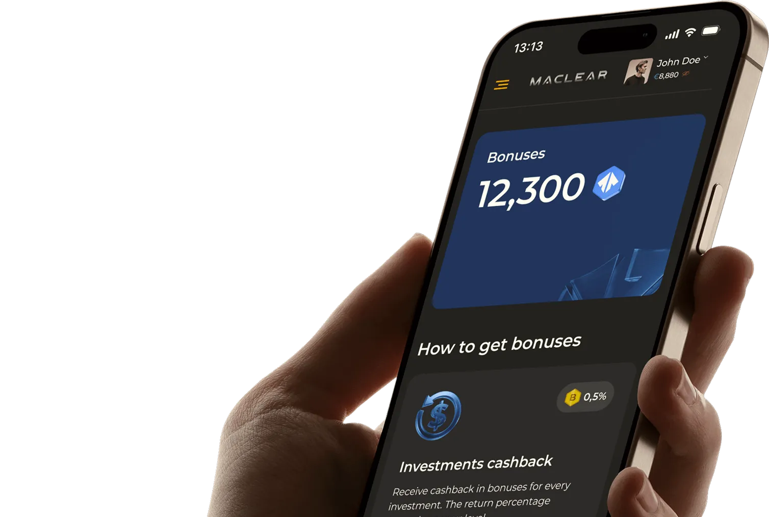 Investor checking bonus rewards in the Maclear app